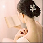 Аватарки. Наши интернет-лица - девушка с книгой.jpg