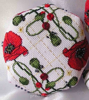 Бискорню и прочие игольницы - эухарис и маковый комплеки2 016.jpg