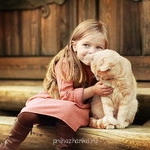 Аватарки. Наши интернет-лица - 99px_ru_avatar_151377_milaja_svetlovolosaja_ulibaushajasja_devochka_v_mehovoj_jiletke_sidjashaja.jpg