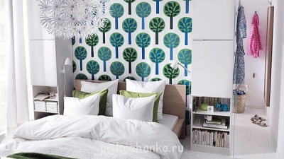 Какие обои выбрать? - small-bedroom-storage.jpg
