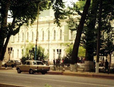 Особенности жизни в Средней Азии. - главная ул.г.Ферганы. ул.К.Маркса. Нынешний вид дома Скобелева.jpeg