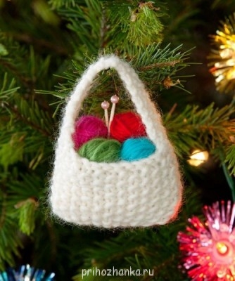 Рождественские открытки и другие подарки своими руками - клубочки на елку.jpg