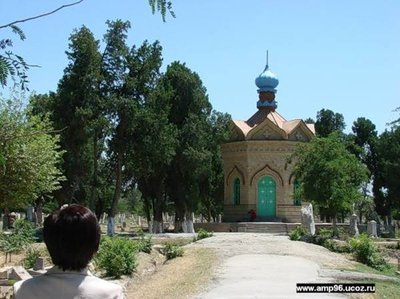 Особенности жизни в Средней Азии. - часовня на старом кладбище.jpeg