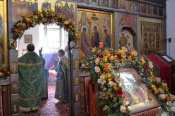 Храмовая флористика - 01-Liturgiya.jpg