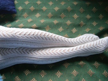 О стиле - c-chem-nosit-azhurnye-serye-kolgotki-1-394.jpg