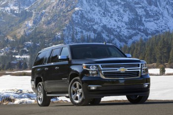 Берегись автомобиля - 2015-Chevrolet-Suburban-FrontPassView-LakeTahoe-007.jpg