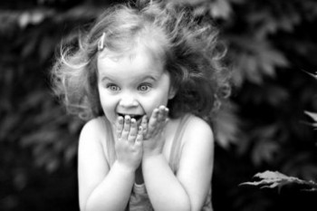 - Я к тебе из сказки пришла.<br />- А из какой?<br />- Из доброй.<br />- Выгнали?