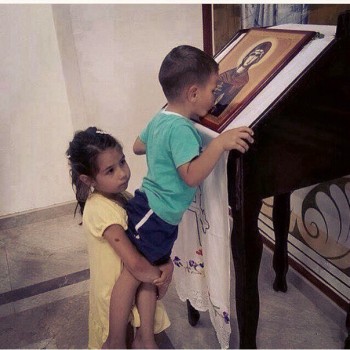 Друг друга тяготы носите, и тако исполните закон Христов.