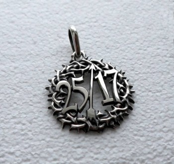 Только для своих. Группа 25 17 - fzRQIi5p7QM.jpg