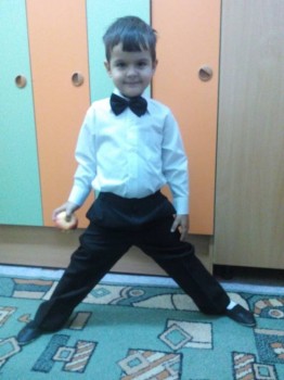 Расслабился после выступления.