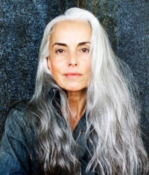 Зрелый возраст как повод ... - 59-years-old-grandma-fashion-model-yasmina-rossi-12__880.jpg