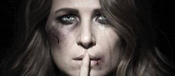 Муж бьет, хамит, пьет, двое маленьких детей - iStock_000038125284_Large-1200x520.jpg