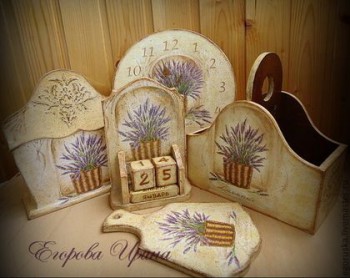 та что справа.