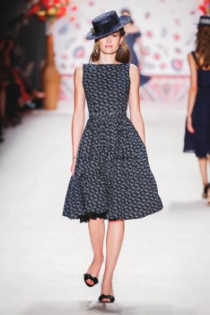 О стиле - 58_Maggie_blackflowers-683x1024.jpg