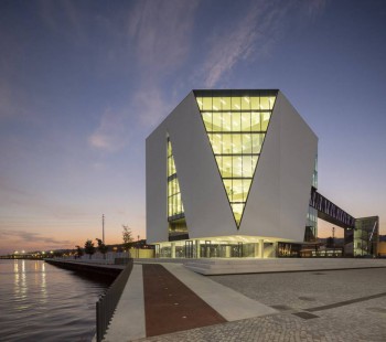 Библиотеки мира - 616e2ab7c41b51d1oKwDivuRI9N0DcPq.jpg