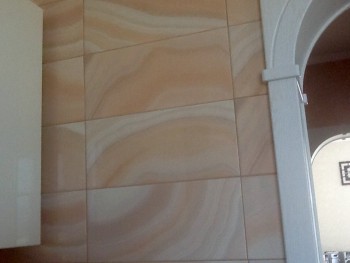 Вот плитка. На открытом месте есть ещё бордюры и небольшое пано.