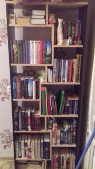 извиняюсь за качество, фотографировала без вспышки вечером