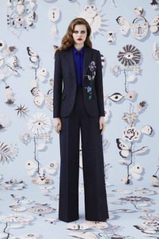 О стиле - d109ad76add632bc73396b58fbd05bc6_schiaparelli_fall2016_look05_d97fa0bd6345c52f1a33d489e5_bbc4130b7d335b379865ce790ee87ab8.jpg