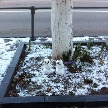 Из ВКонтактика с приветиком  - суровые снеговики.jpg