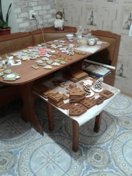 Время на часах это ночь :)