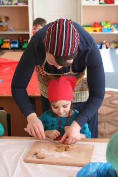 Это птичка, дочка и я :)