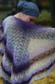 Шаль из кауни Томас 8/1 в размахе крыльев 2 метра, вес грамм 100