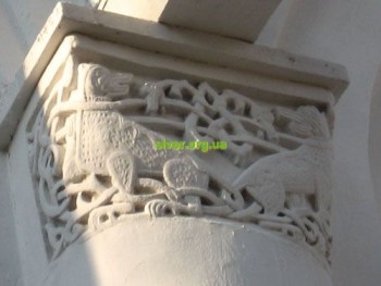 Капитель собора