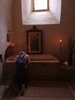 Это в Лавре Св.Давида, у его мощей.