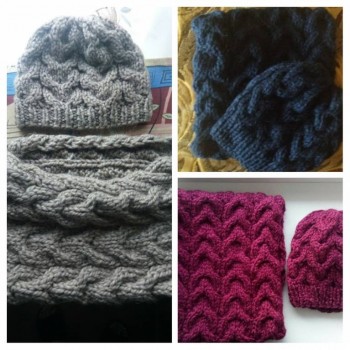 Три комплекта из Альпина Альпаки в разных цветах.