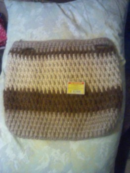 фотографировать не умею, простите...<br />тут нужна ещё ручка