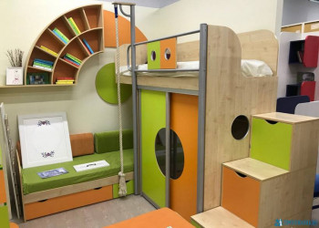 у нас такого типа. нижняя кровать и верхняя со шкафом