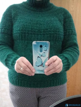 Свитер. Фото черновое пока)