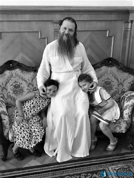 О любви к ближнему - 1593952180.jpg