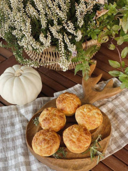 Выпечка с творогом и сыром - fQTOlQ5PCUgspaEDAVYeea5Aj-HMkaQVWar5WgYwdRIidssAy9cie7NHy4naUlSNRoms-dSiaozrvctHGLDM3Lbb.jpg