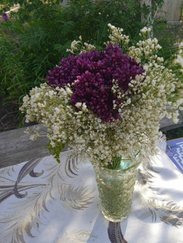 луговых  цветов. Отправили с мужем в город Леночке.