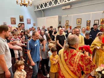 Детки в храме... - image.jpg