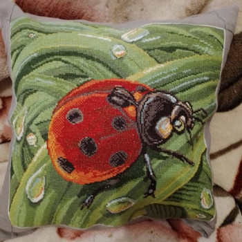 Дошила-таки подушку